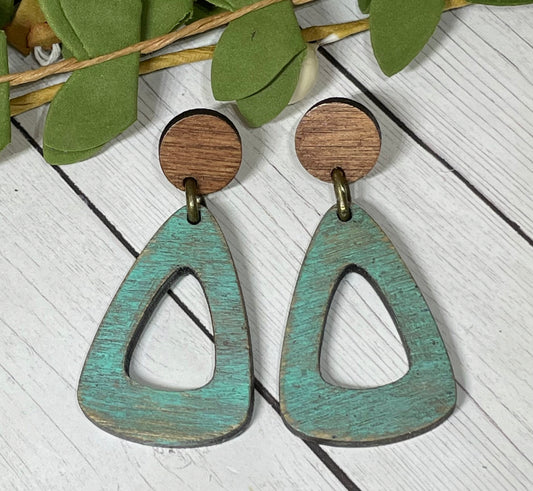 Cutout Wood Earrings * 2 Colors