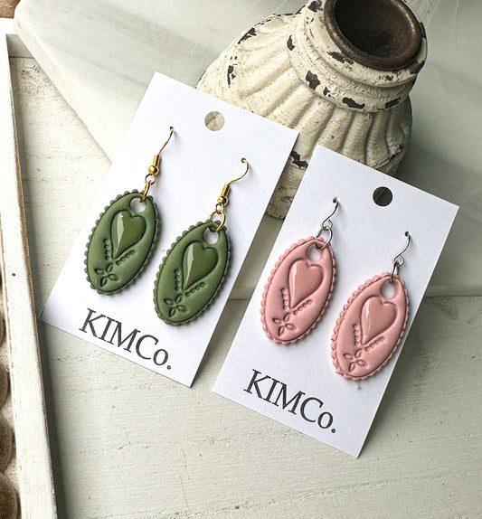 Polymer Clay Earrings• Scallop Heart Drop
